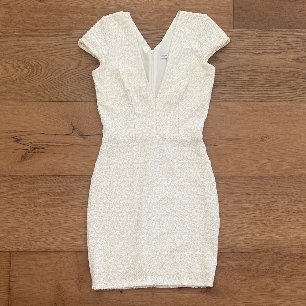 Dress the Population White Textured V-Neck Cap Sleeve Sequin Mini Dress